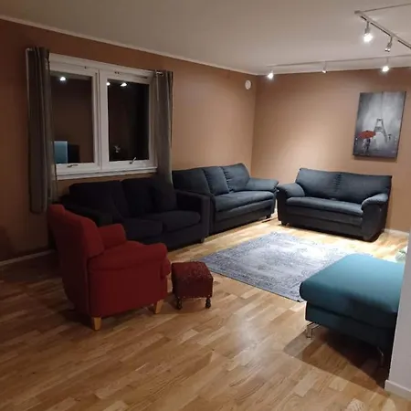 Feelhome In Tromsdalen טרומסה