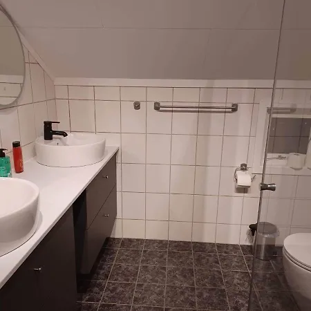 Feelhome In Tromsdalen Тромсё